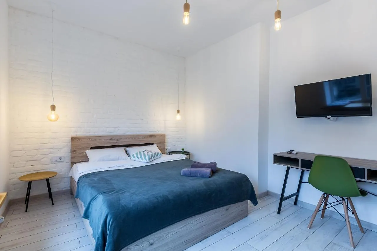 Romantic Apartments- View Of The Town Hall Lviv Apartment